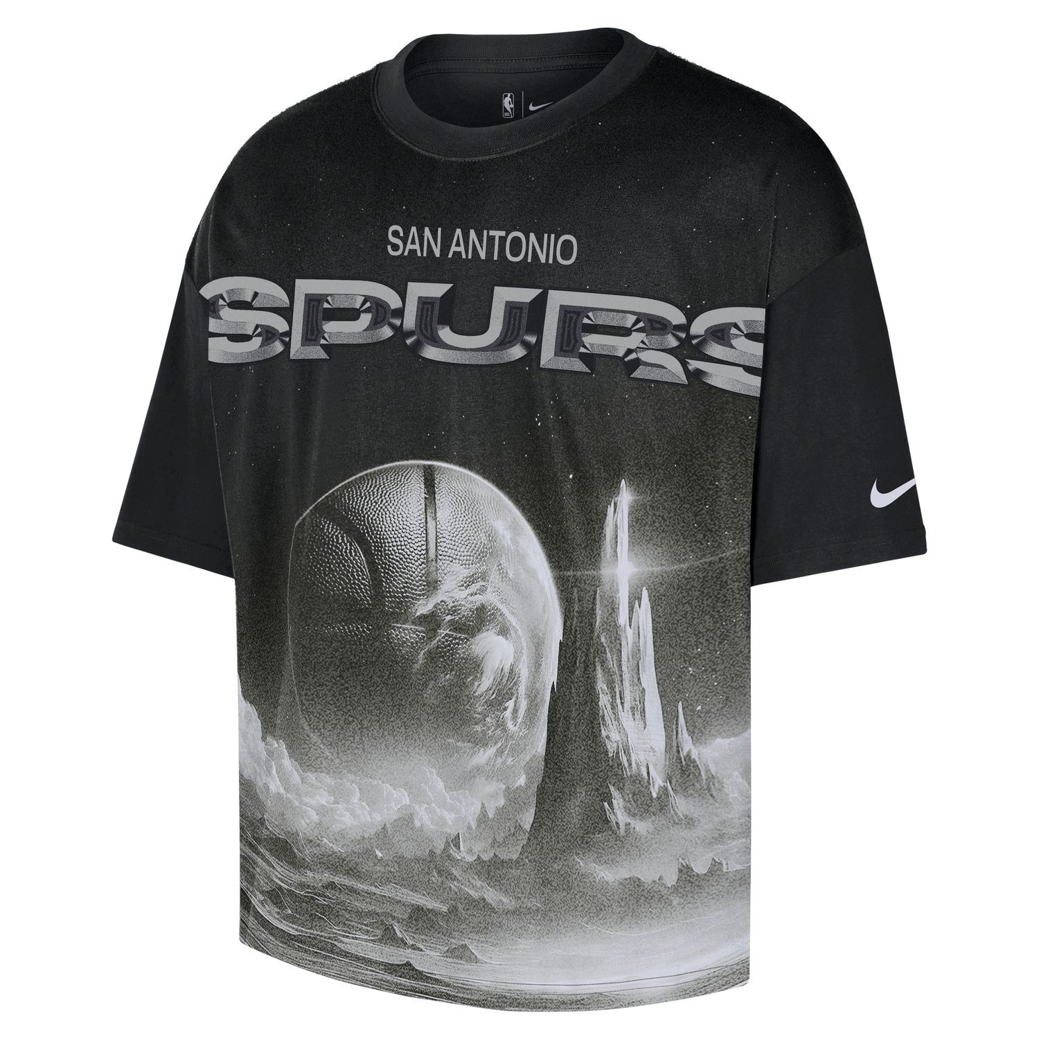 Levně Nike NBA San Antonio Spurs Courtside Boxy Tee Black - Pánské - Triko Nike - Černé - IM8798-010