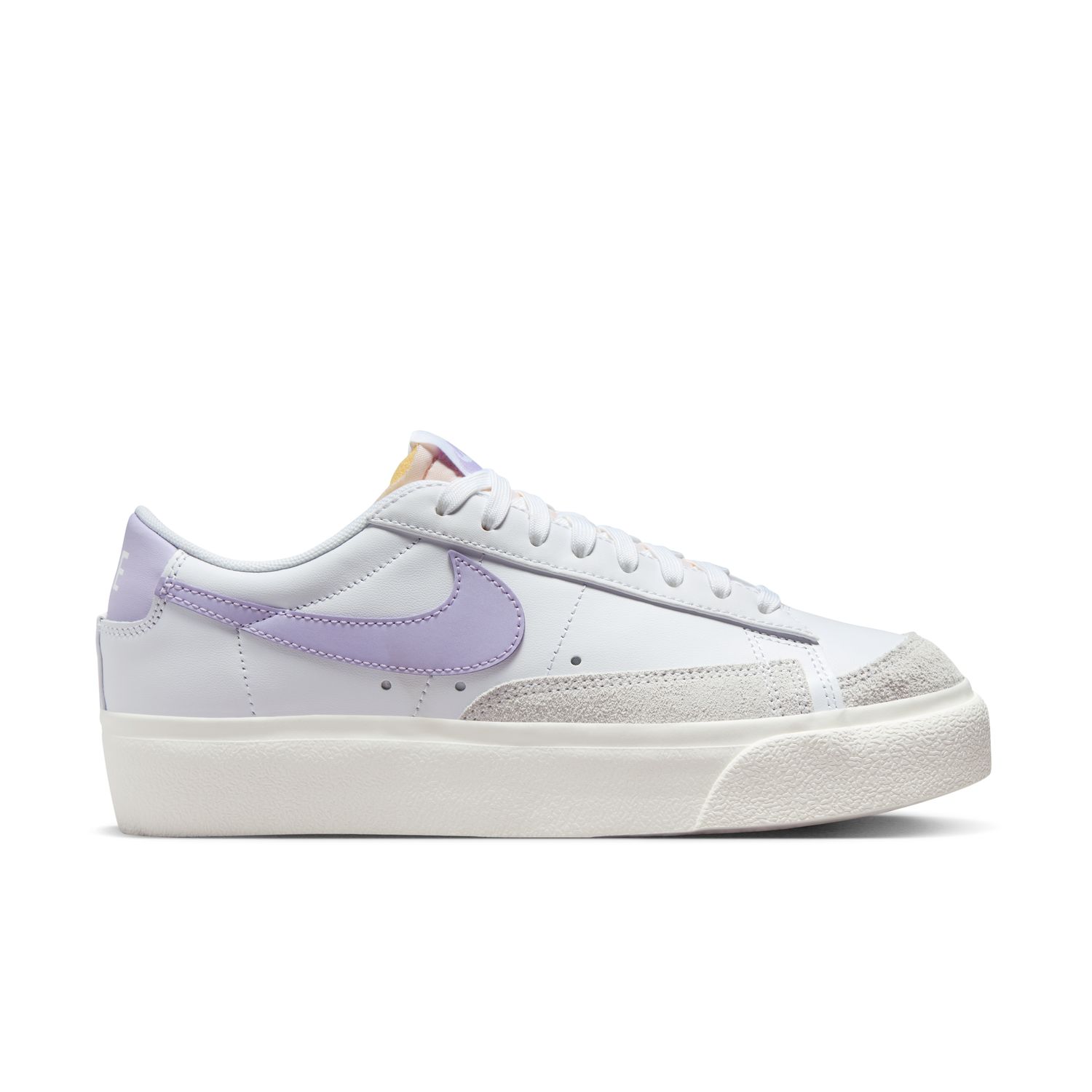 Nike Blazer Low Platform "White Lilac Bloom" Wmns - Dámské - Tenisky Nike - Bílé - DJ0292-114 - Velikost: 44.5
