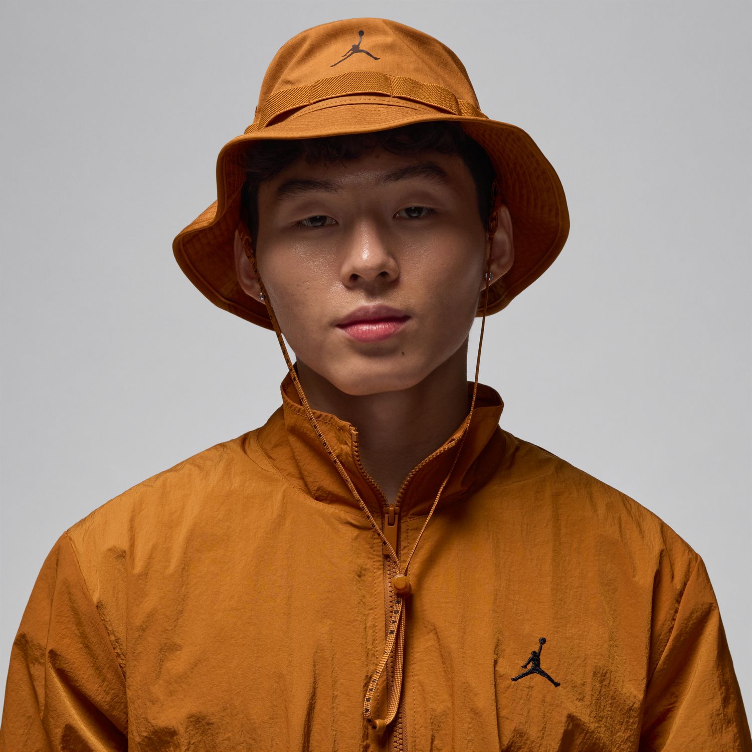 Jordan Apex Bucket Hat Brown - Unisex - Klobouk Jordan - Hnědé - FD5188-228 - Velikost: L