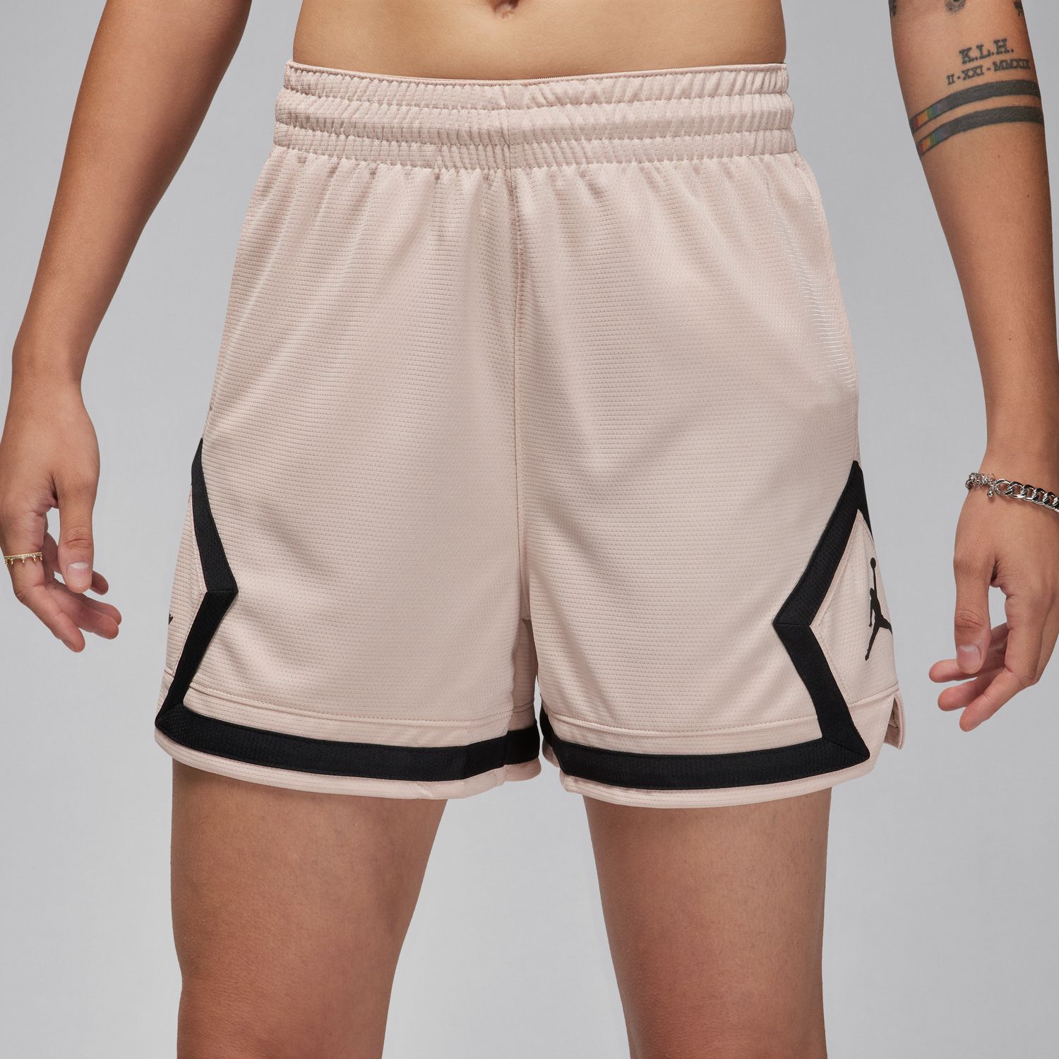 Jordan Sport Wmns Diamond 4" Shorts Particle Beige - Dámské - Kraťasy Jordan - Hnědé - FN5134-207 - Velikost: L