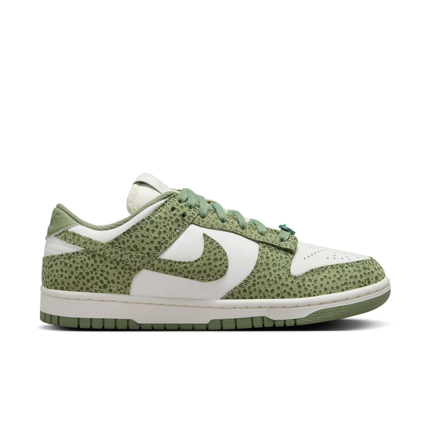 Nike Dunk Low Premium "Safari Oil Green" Wmns - Dámské - Tenisky Nike - Zelené - FV6516-300 - Velikost: 42.5