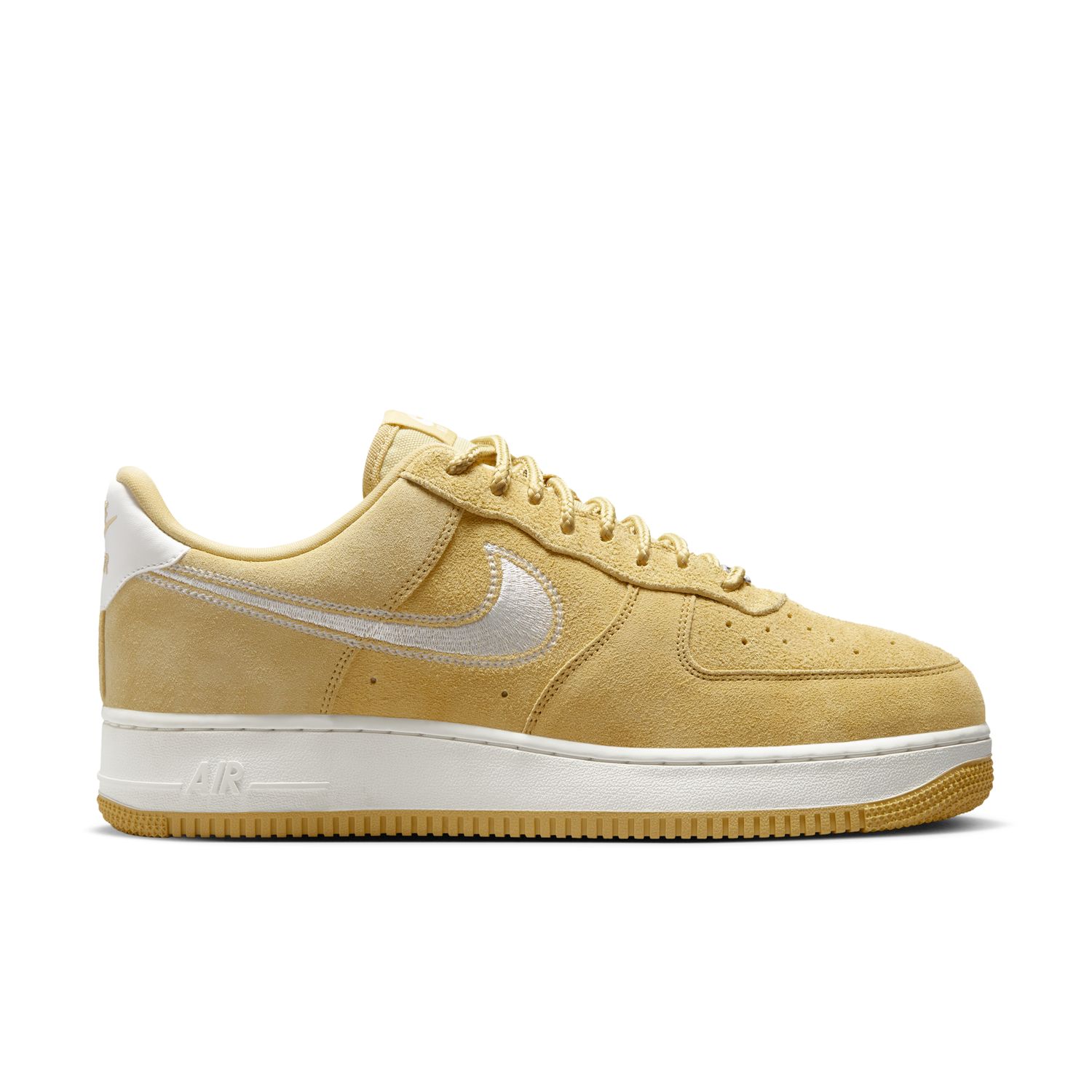 Nike Air Force 1 '07 LV8 "Buff Gold" - Pánské - Tenisky Nike - Žluté - HJ4465-700 - Velikost: 48.5