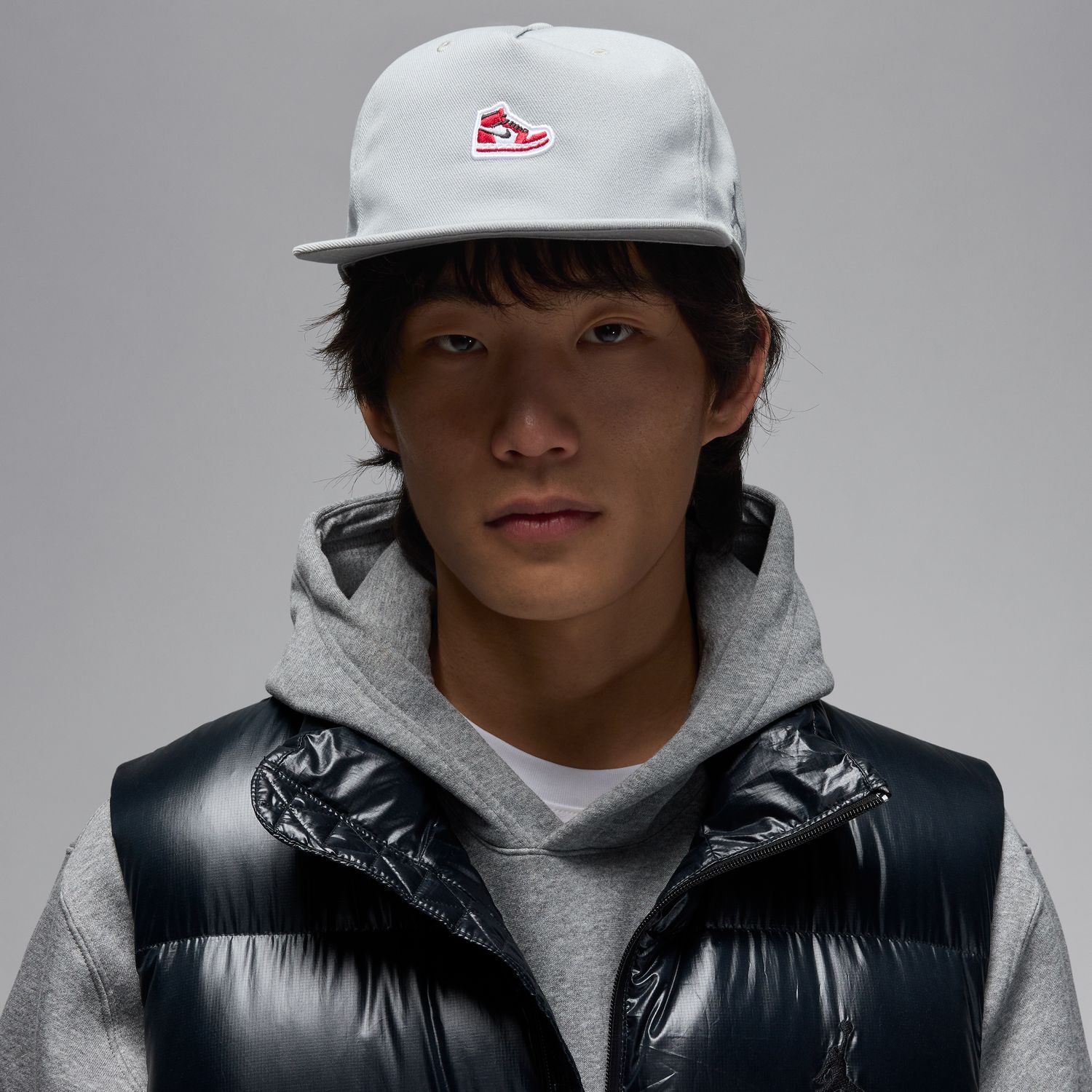 Jordan Pro Sneaker Patch Structured Hat Smoke Grey - Unisex - Kšiltovka Jordan - Šedé - HV1169-077 - Velikost: L/XL