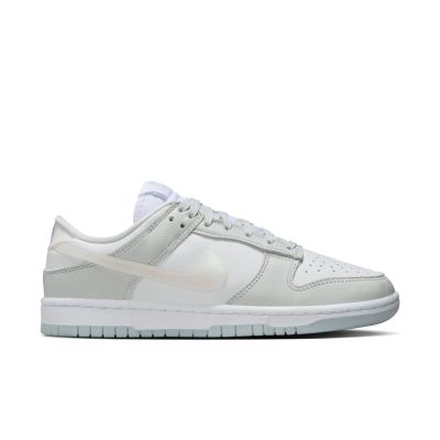 Nike Dunk Low "Iridescent Swoosh" Wmns - Šedé - Tenisky