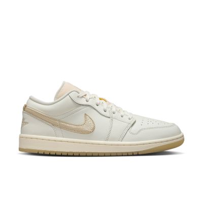 Air Jordan 1 Low SE "Metallic Team Gold" Wmns - Bílé - Tenisky