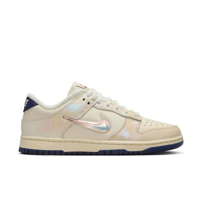 Nike Dunk Low "Jewel Swoosh Sail" Wmns - Šedé - Tenisky