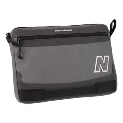 New Balance Legacy Laptop Sleeve Grey - Šedé - Batoh New Balance Legacy Laptop Sleeve Grey - Šedé - Batoh